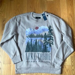 Tags still in Hollister Crewneck